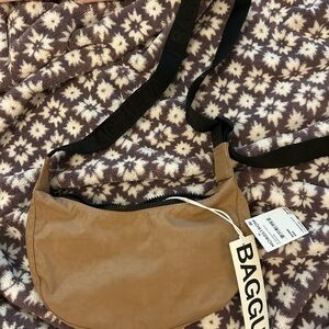 Baggu Small Crescent Cocoa